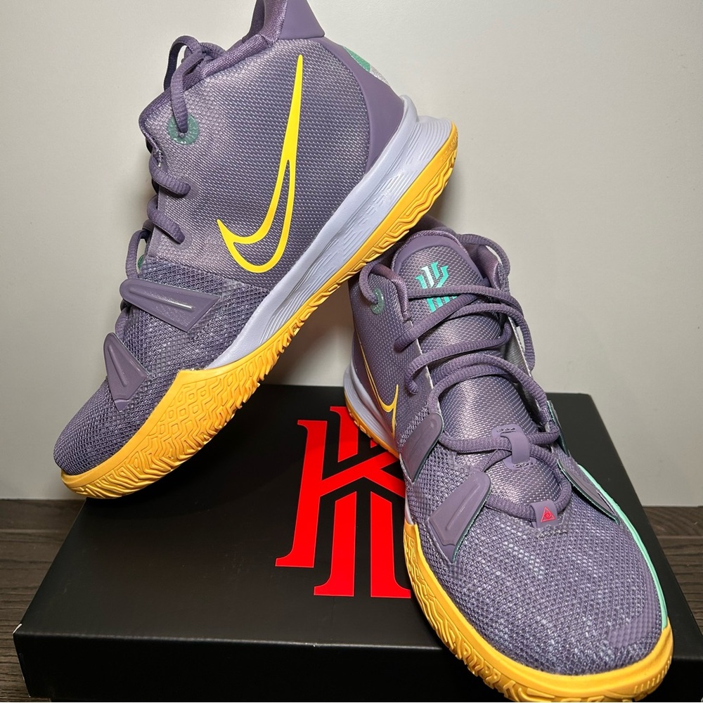 Nike Kyrie 7 Purple and Yellow Basketball Shoes 7Y - Picture 8 of 11